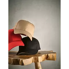 Baseball cap 6 panels with an adjustable metal buckle