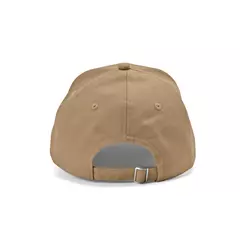 Baseball cap 6 panels with an adjustable metal buckle