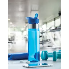 Drinking bottle made of Tritan with a straw 650 ml