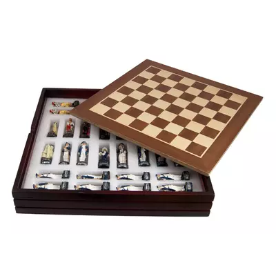 Luxurious chess PIRATES