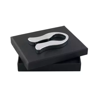 Seal cutter