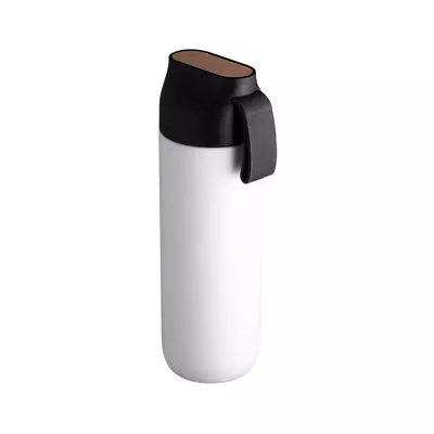 Steel thermos with bamboo on the lid