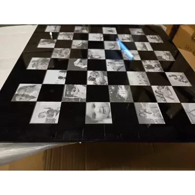 Стъклен шах ICE LAND с леки дефекти