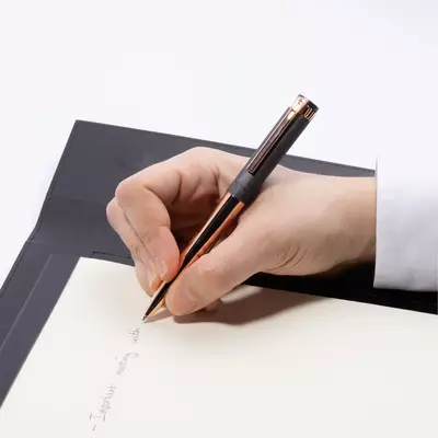 Метална химикалка Prestige Rose Gold Gun