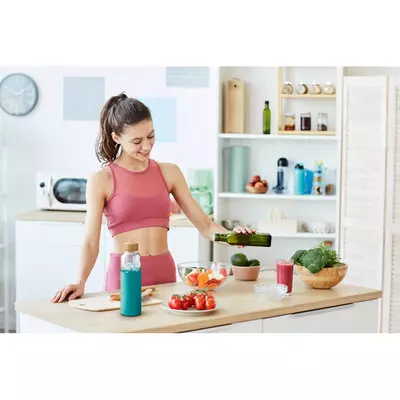 Borosilicate glass bottle and silicone pocket