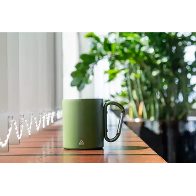 Двустенна чаша с дръжка карабинер