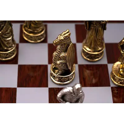Deluxe Chess - Dragons and Wizards