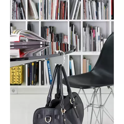 Закачалка за чанта