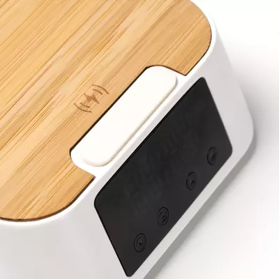 Desktop fan with a wireless charger 15W