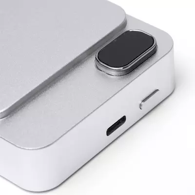 Power bank with wireless charging and a display 10 000 mAh