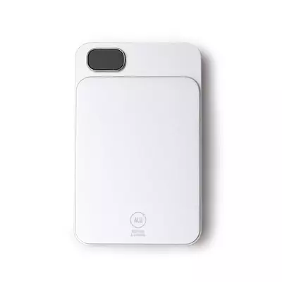 Външна батерия с безжично зареждане и дисплей 10 000 mAh