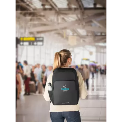 Multifunctional 2-in-1 backpack with a thermobag