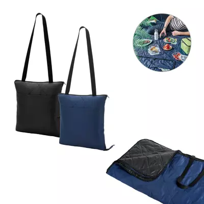 Foldable picnic blanket made of recycled polyester