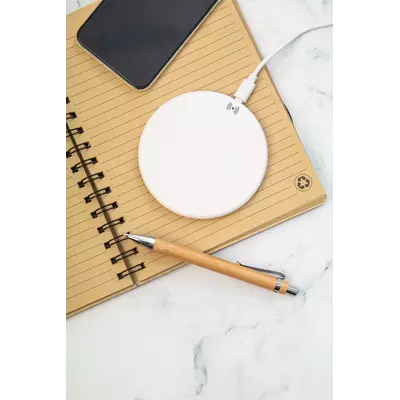 Безжично зарядно от рециклирана пластмаса 15W