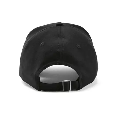 Baseball cap 6 panels with an adjustable metal buckle