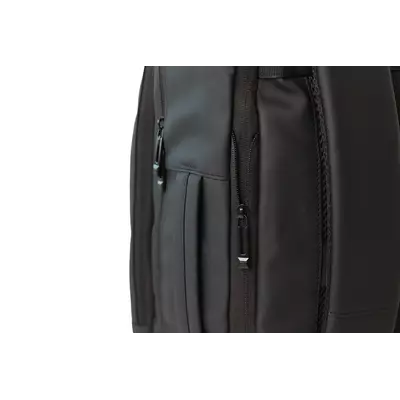 17" water resistant laptop backpack