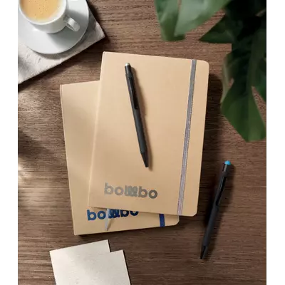 Еко бележник A5 с корица от картон и може цветно  гравиране