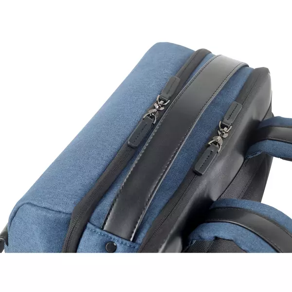 Laptop backpack Motion