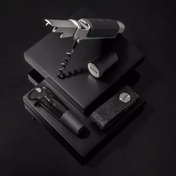 Комплект за вино Iconic Black