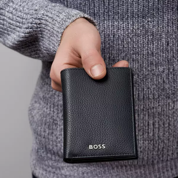 Вертикален портфейл за карти Trifold Classic Smooth Black