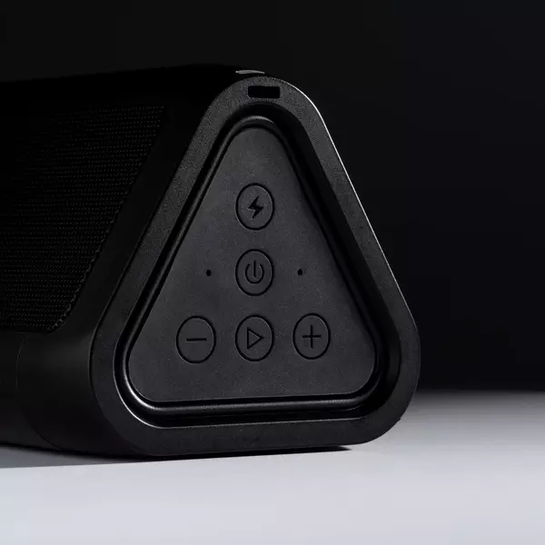 Bluetooth speaker with a wireless charger 8000mAh