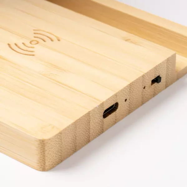 Подложка за чаша с безжично зарядно и стойка за телефон