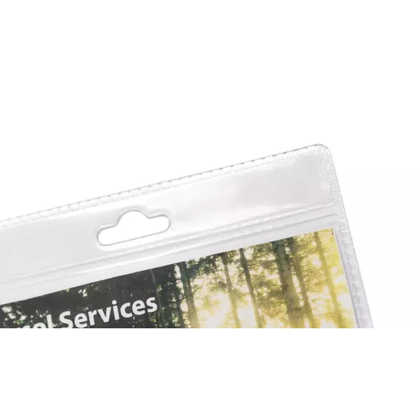 Horizontal badge holder