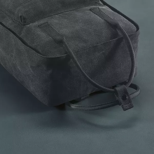 Backpack made of recycled cotton canvas 18L