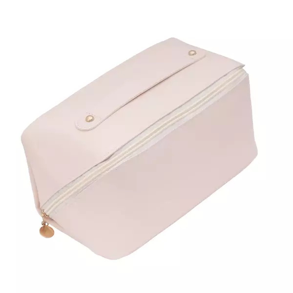 Cosmetic bag